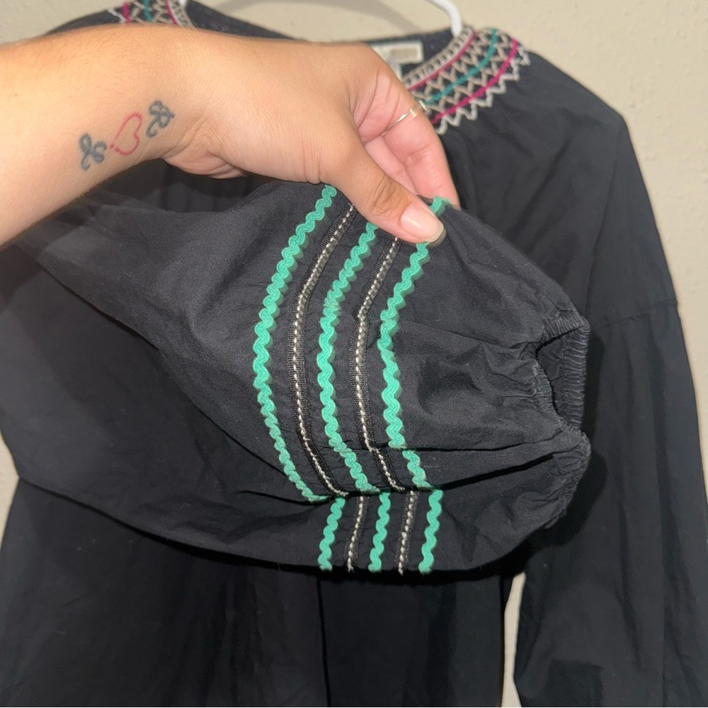 Joie Embroidered Black Puff Sleeve Blouse - Picture 4 of 6